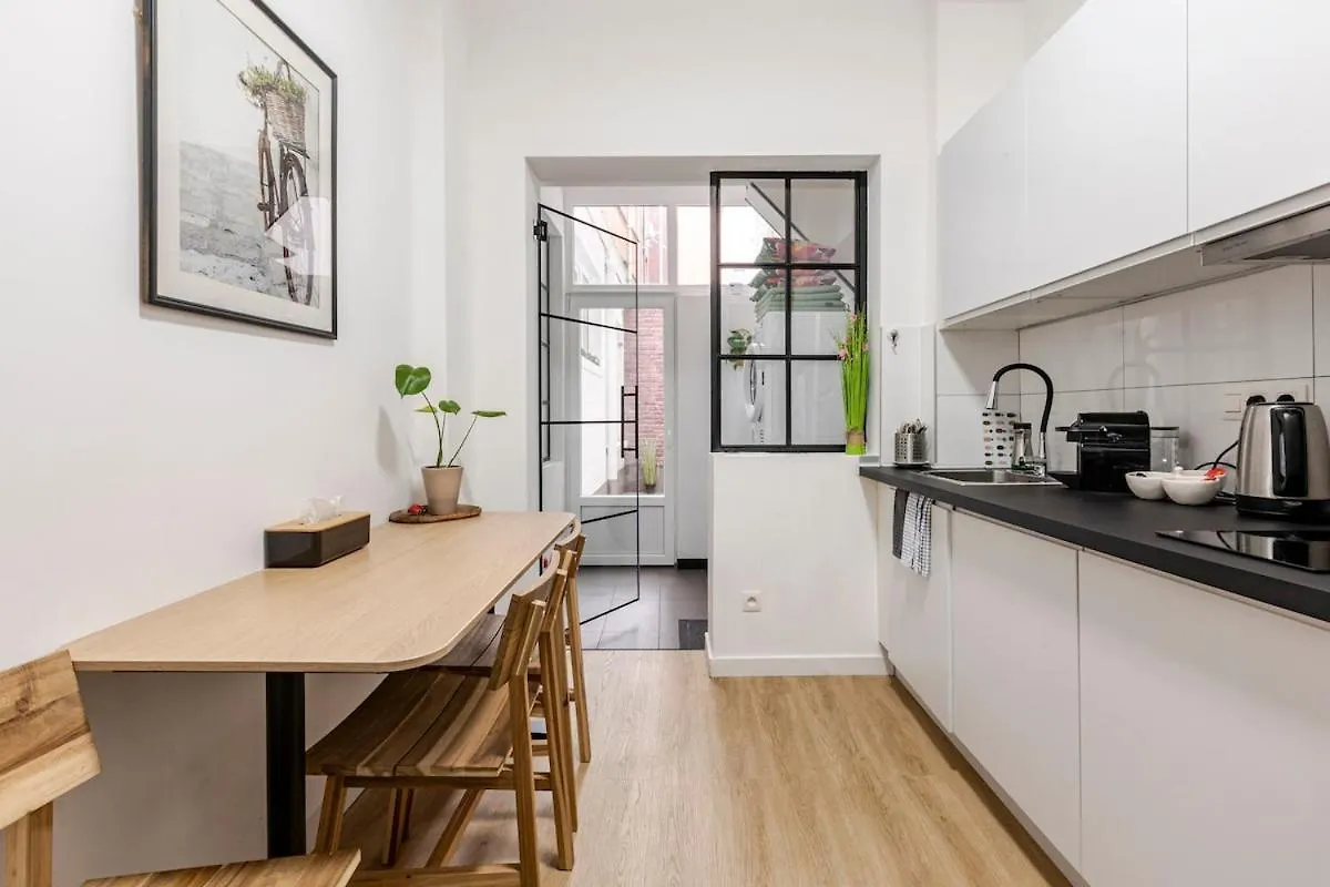 Cosy Appartement Met Tuin In Centrum Antwerpen Gratis Parking Free Parking!