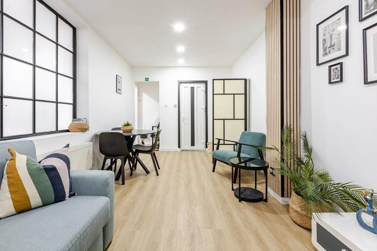 Cosy Appartement Met Tuin In Centrum Antwerpen Gratis Parking Free Parking! Апартаменты Антверпен