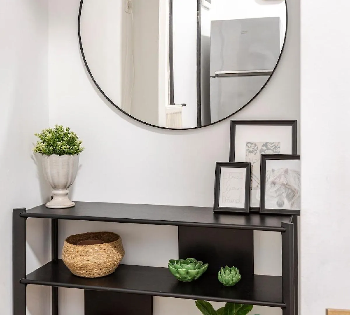 Cosy Appartement Met Tuin In Centrum Antwerpen Gratis Parking Free Parking! 0*, Антверпен